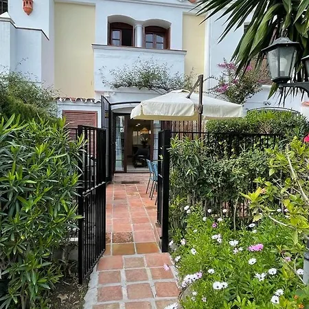 Exquisite New Townhouse/front Beach/2bedr/2,5bath Apartment