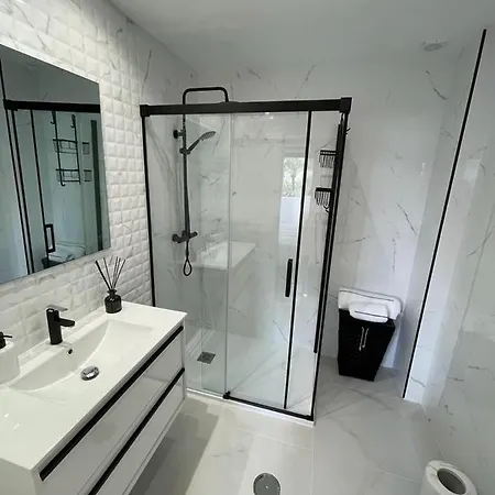 Exquisite New Townhouse/front Beach/2bedr/2,5bath Apartment *